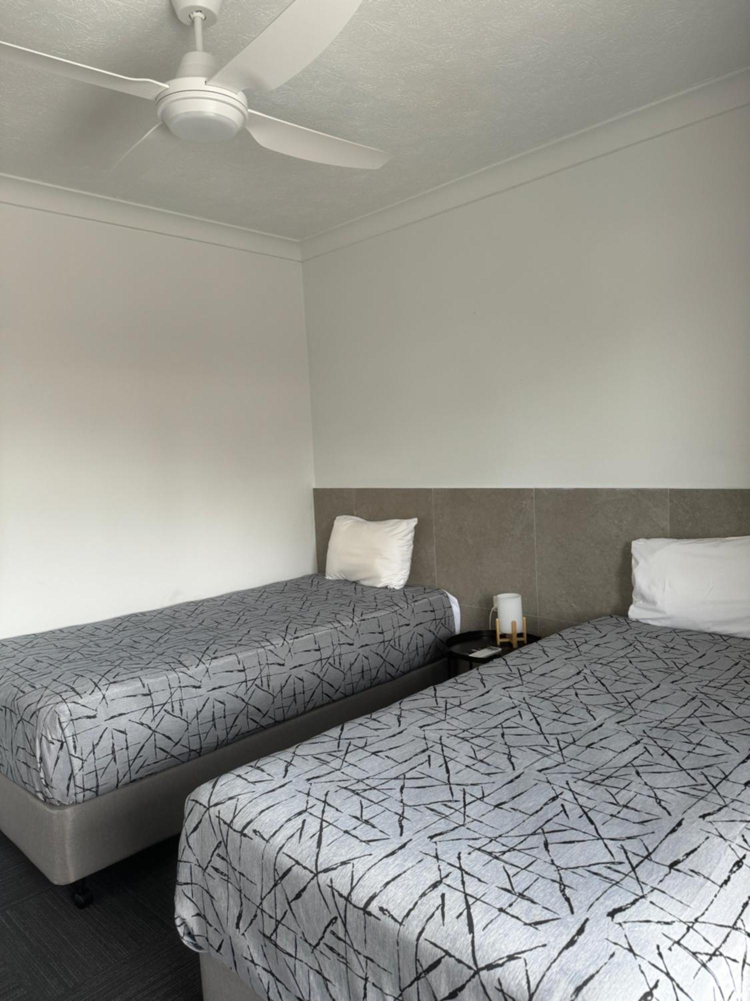 Longreach Motor Inn מראה חיצוני תמונה