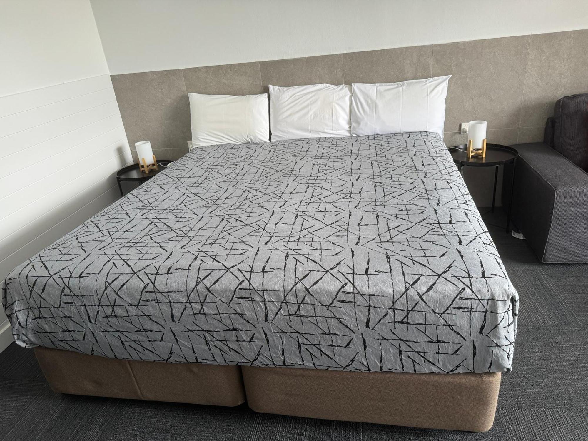 Longreach Motor Inn מראה חיצוני תמונה