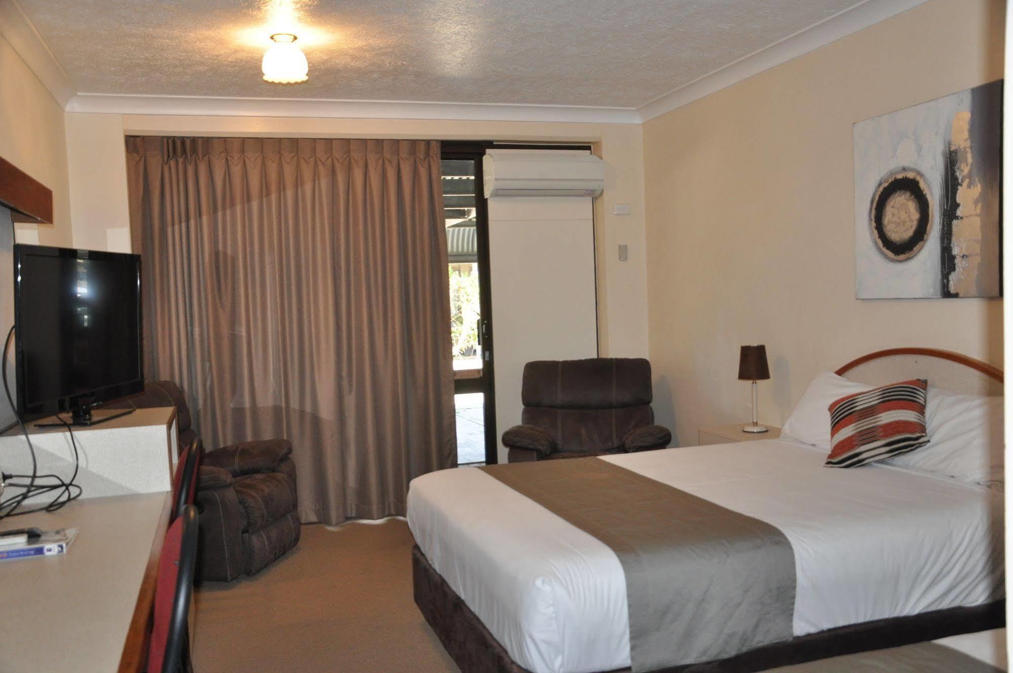 Longreach Motor Inn מראה חיצוני תמונה